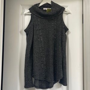 NWT Turtleneck/cold shoulder top